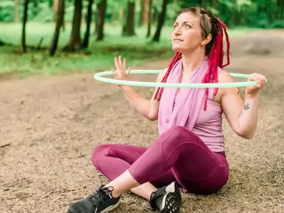 HoopYogini™ 脊椎觉醒系列和流程